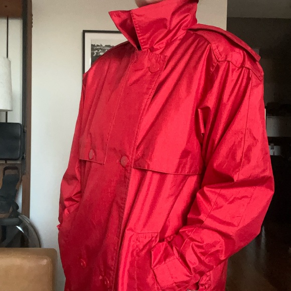 Vibrant Red Jacket - Picture 5 of 6